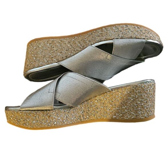 Donald J Pliner - Savee Silver Metallic Wedge Sandals - NEW w/o Box - 7.5 - Picture 10 of 10